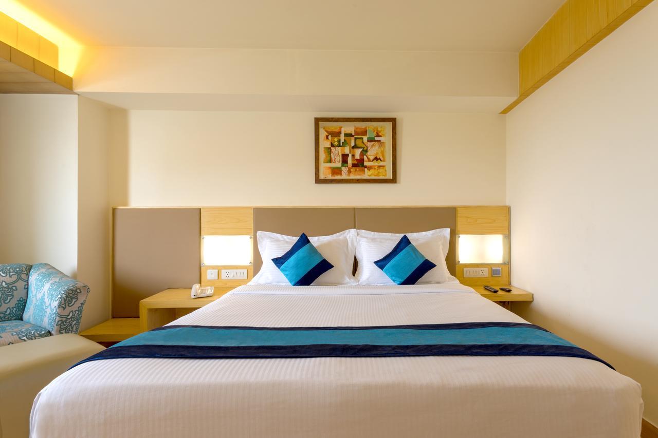 Hotel Mint Park Maple Amritsar Eksteriør billede